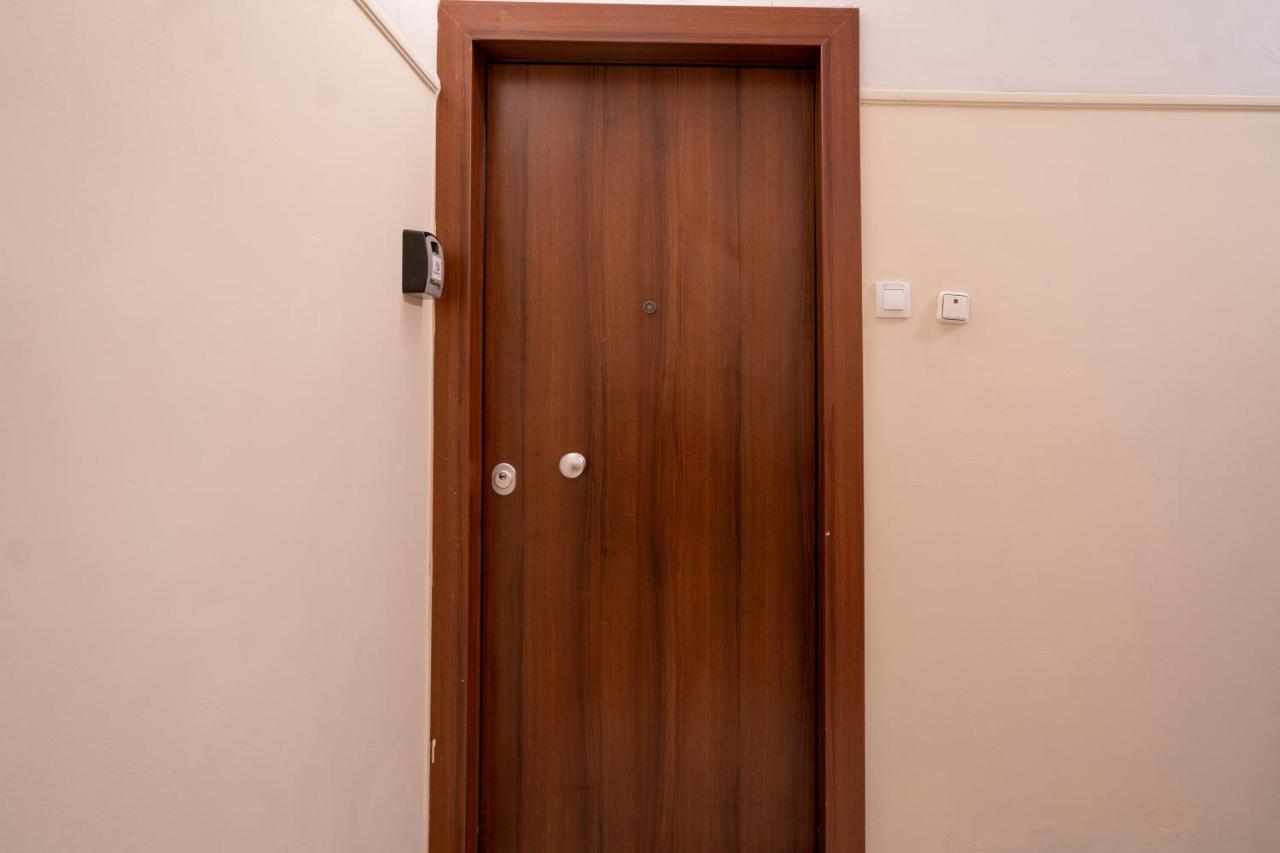 The Urban King Apartment Atene Esterno foto